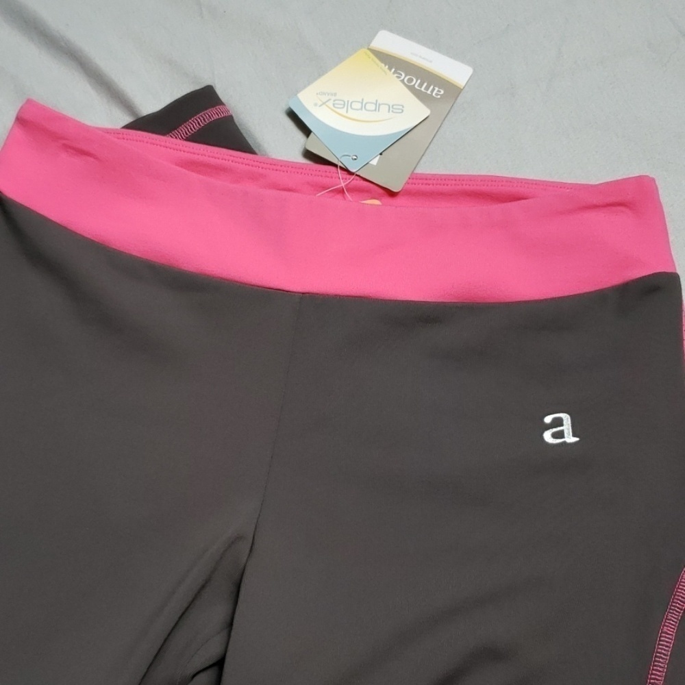 NWT amoena active wear capris size XS - Picture 2 of 5